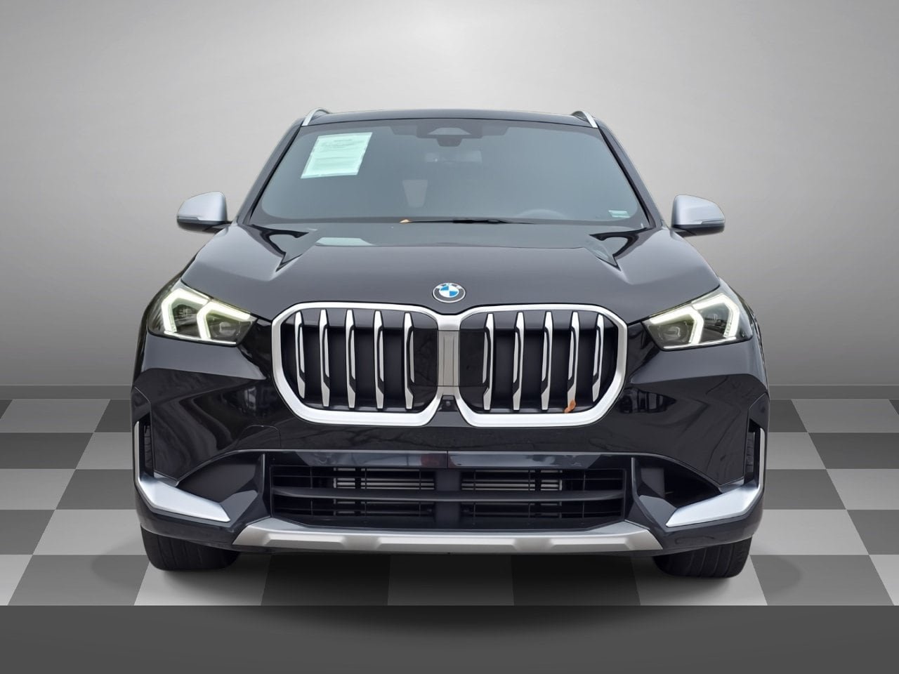 Used 2024 BMW X1 xDrive28i w/ Premium Package AWD/4WD image 2