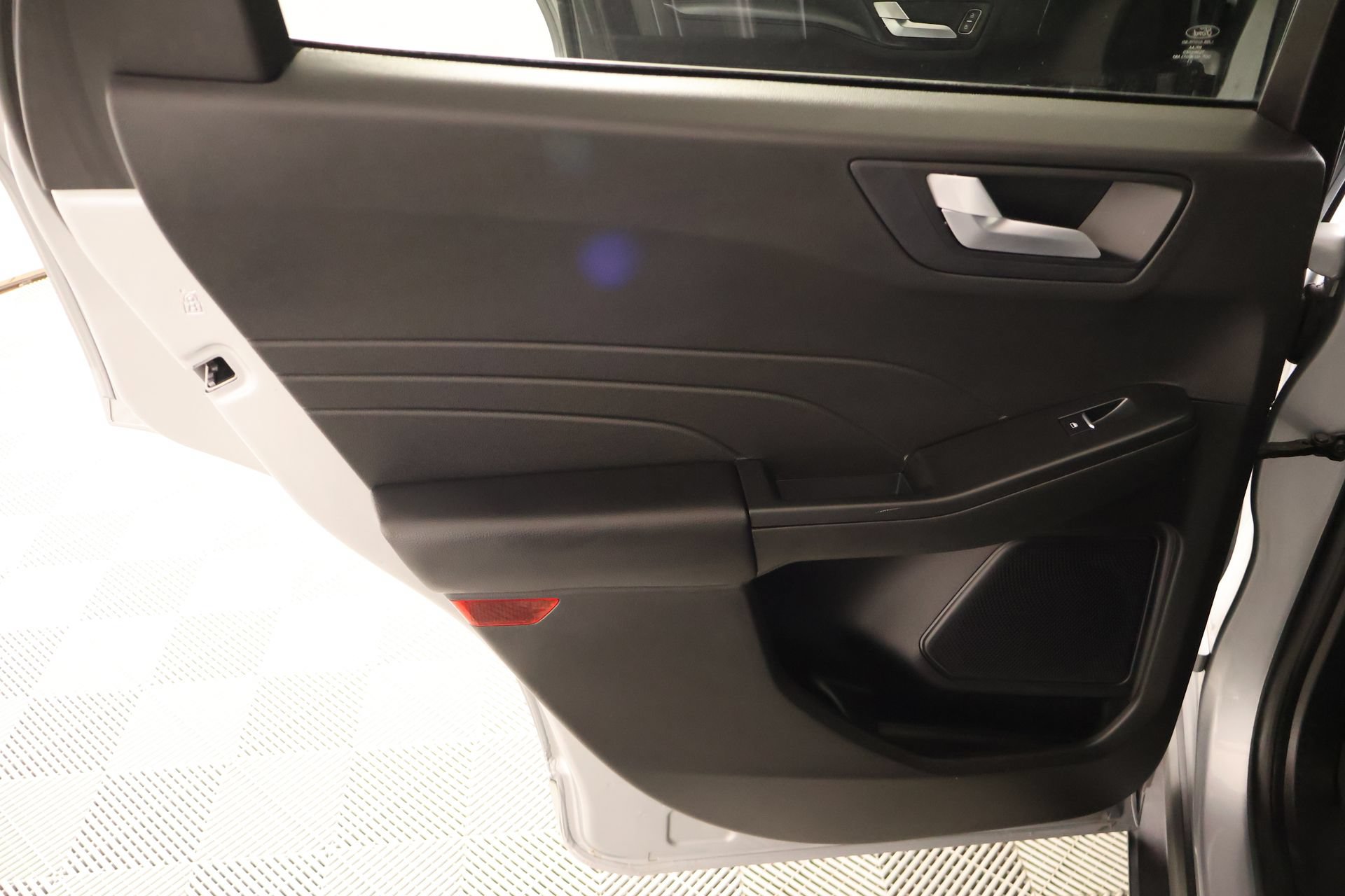 Used 2023 Ford Escape ST-Line w/ Tech Pack #1 FWD image 16