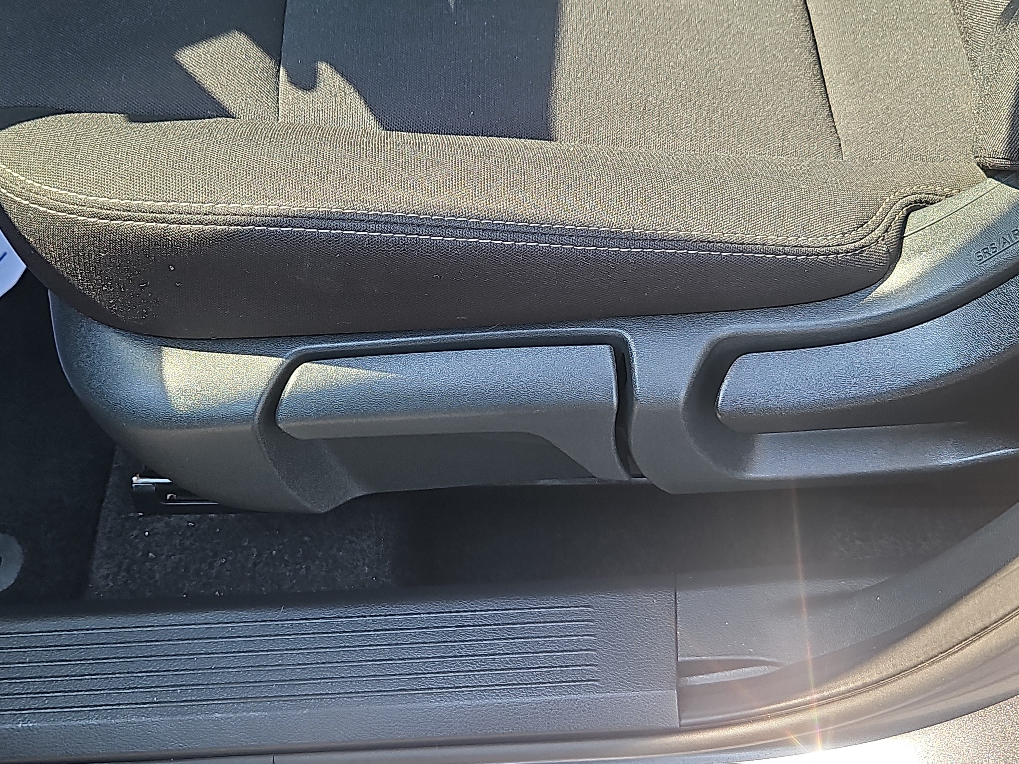 Used 2023 Nissan Rogue S AWD/4WD image 14