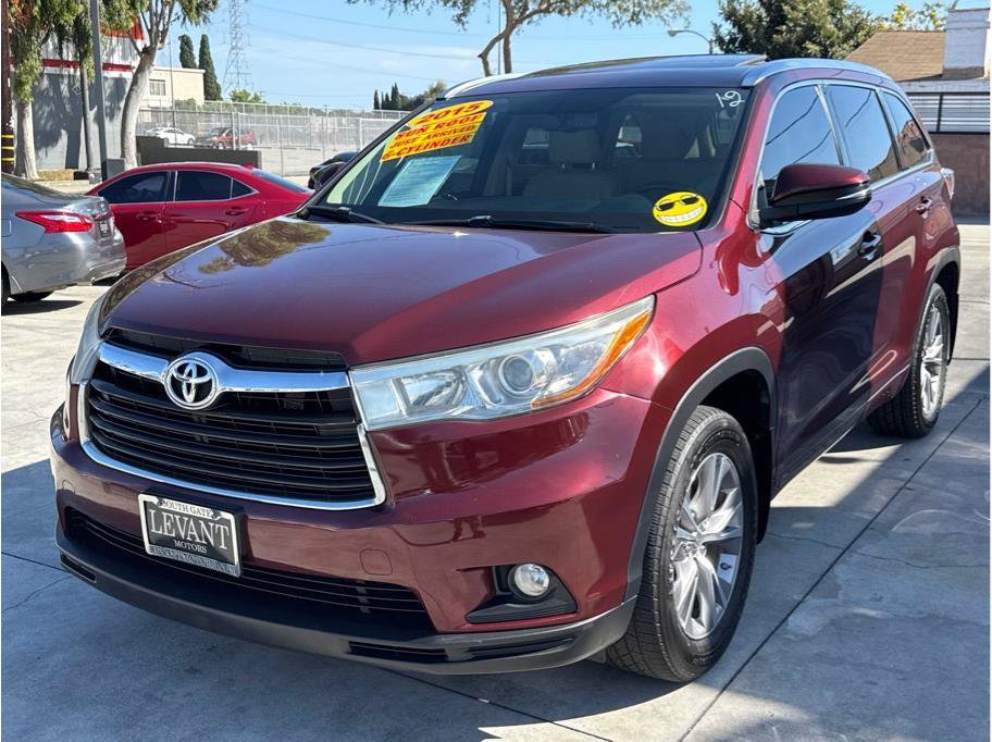 Used 2015 Toyota Highlander XLE AWD/4WD image 3