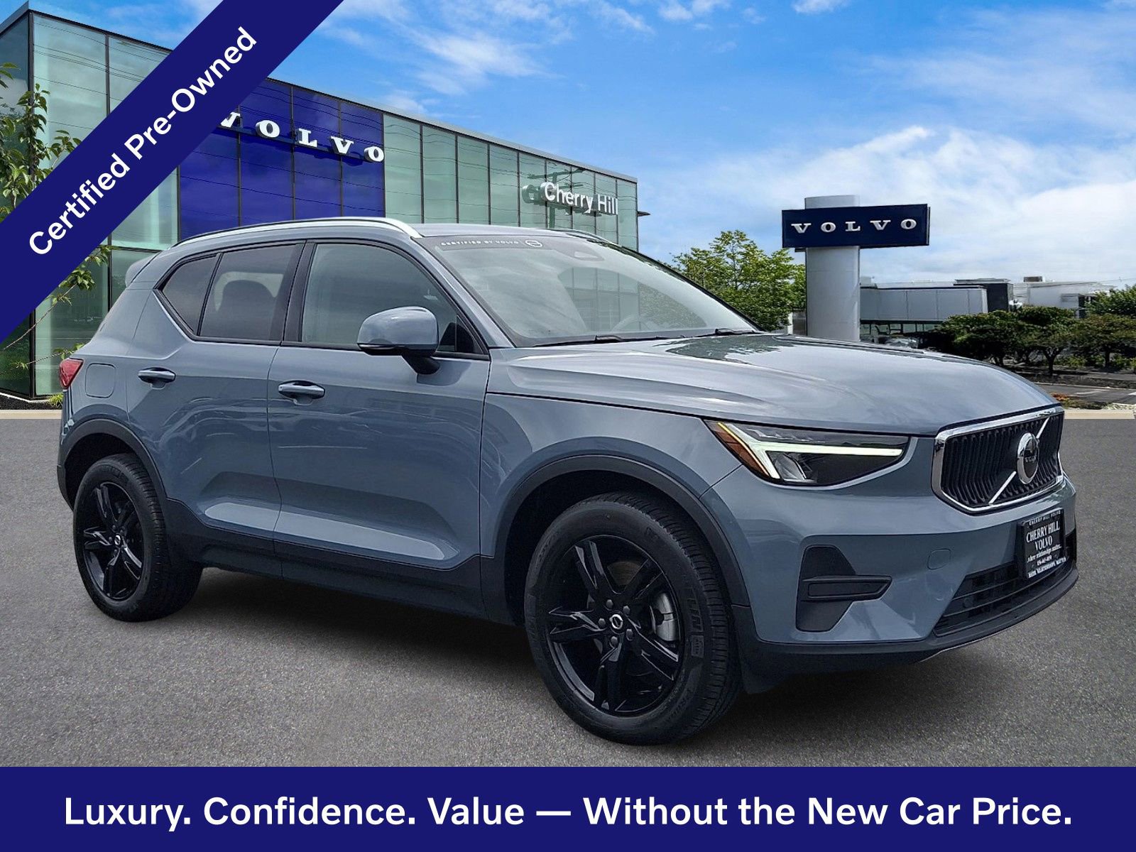 Certified 2023 Volvo XC40 B5 Core w/ Convenience Package AWD/4WD image 1