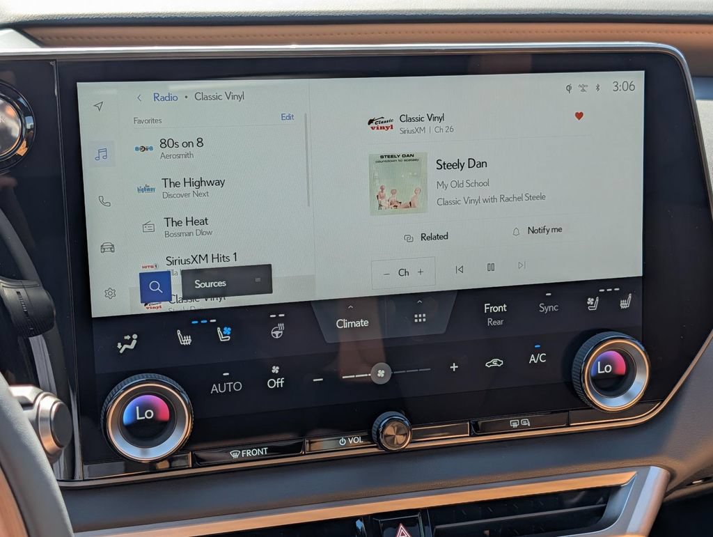New 2026 Lexus RX 350 AWD/4WD image 24