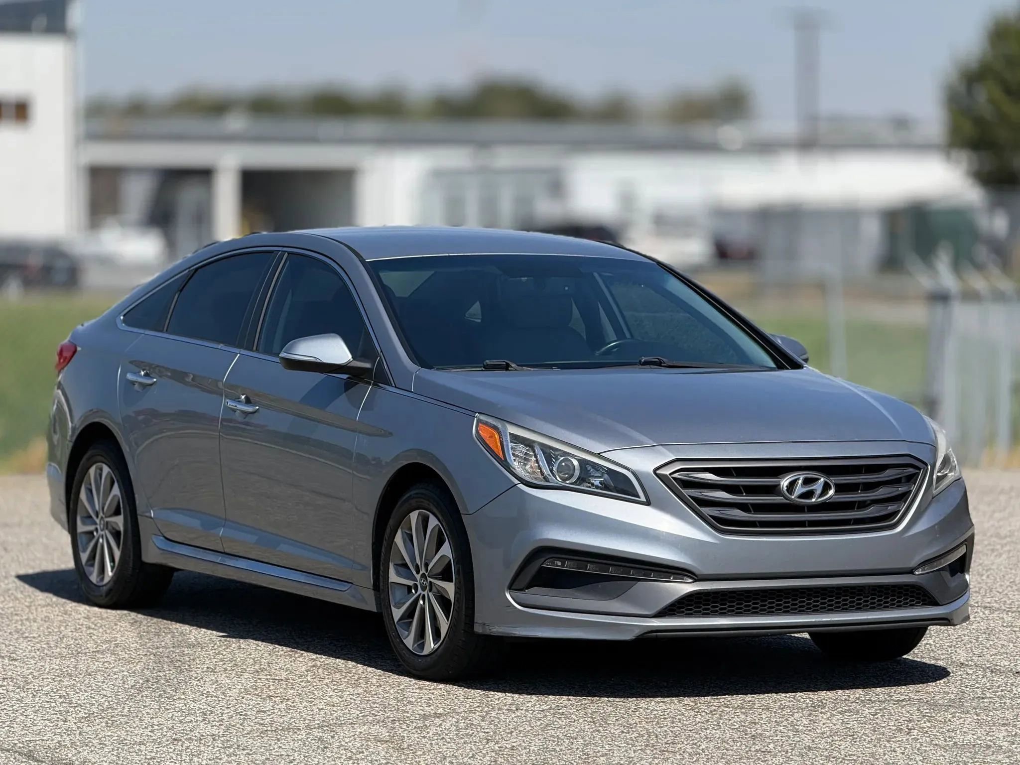 Used 2015 Hyundai Sonata Sport w/ Option Group 03 image 1