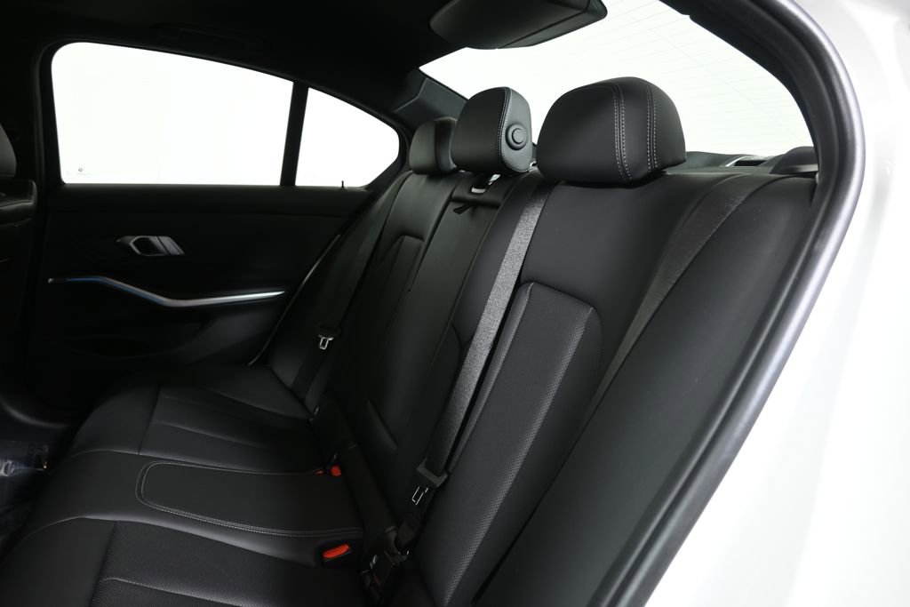 Certified 2023 BMW 330e xDrive w/ Premium Package image 4