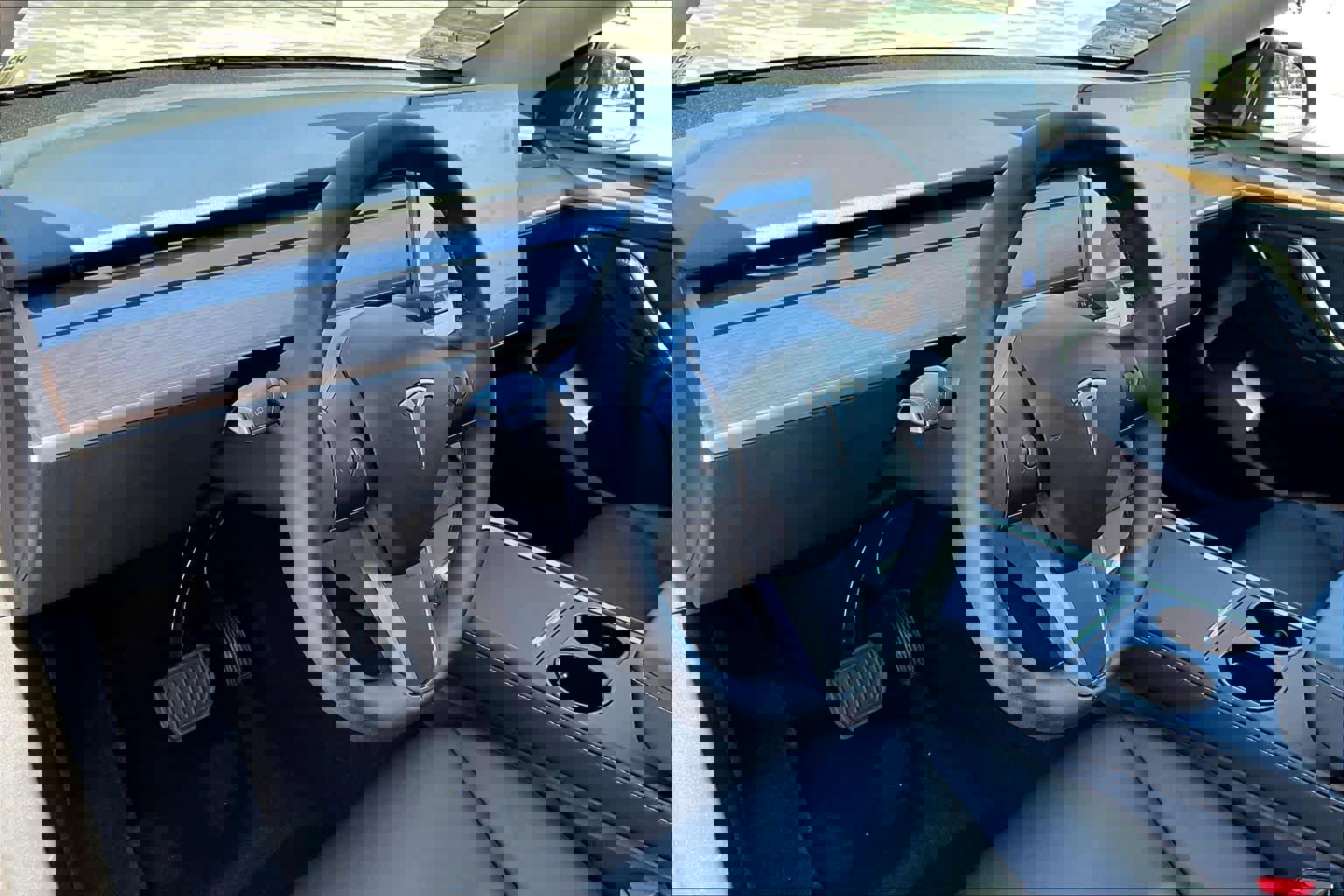 Used 2024 Tesla Model Y Long Range image 16