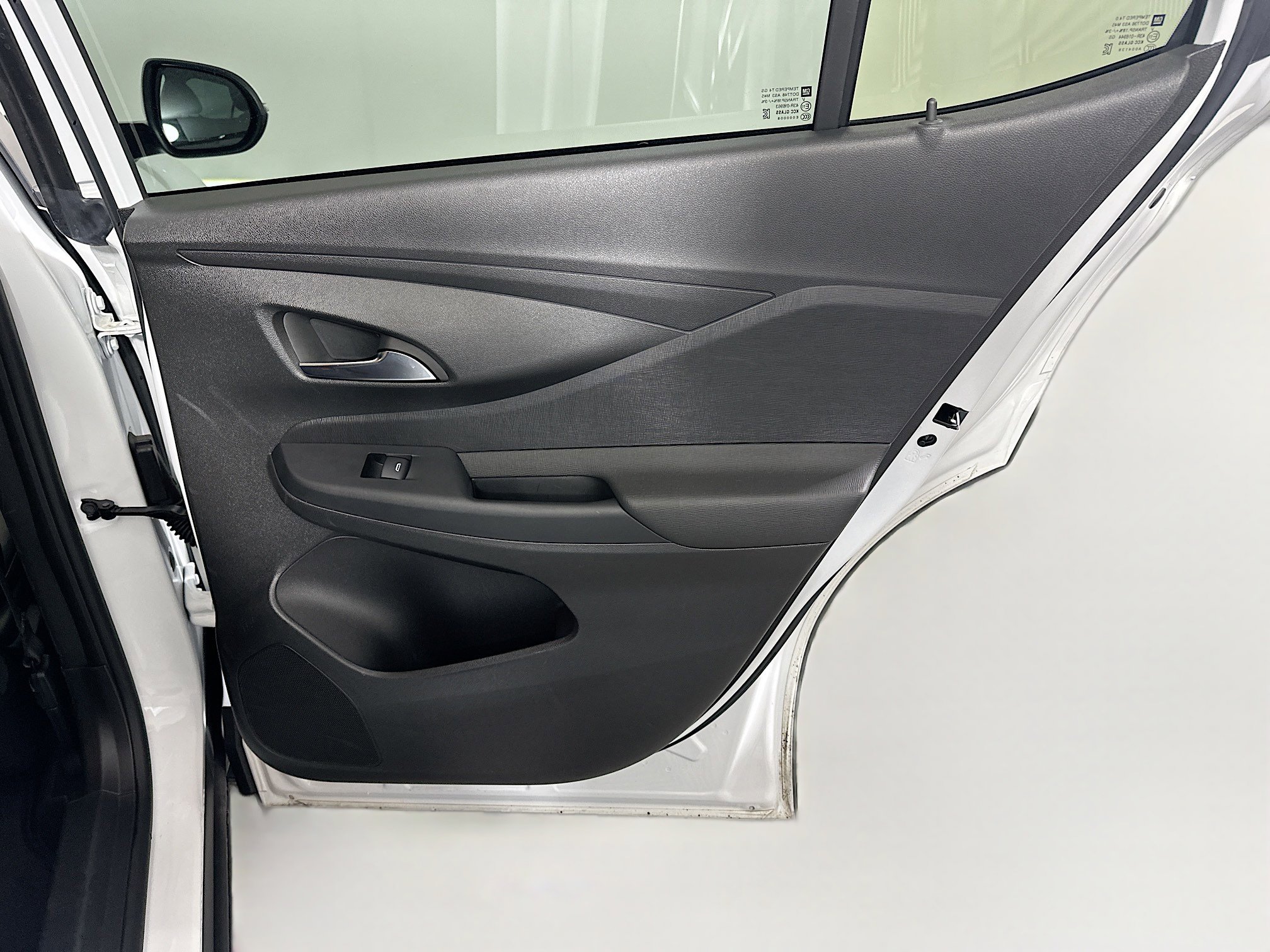 Used 2025 Buick Envista Preferred FWD image 27