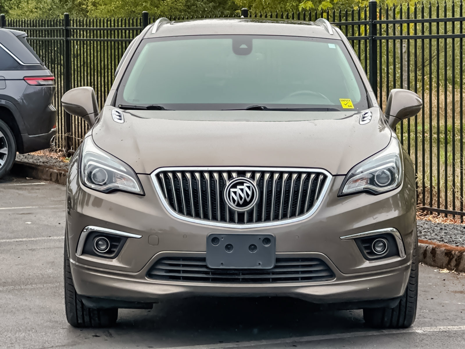 Used 2018 Buick Envision Premium AWD/4WD image 9
