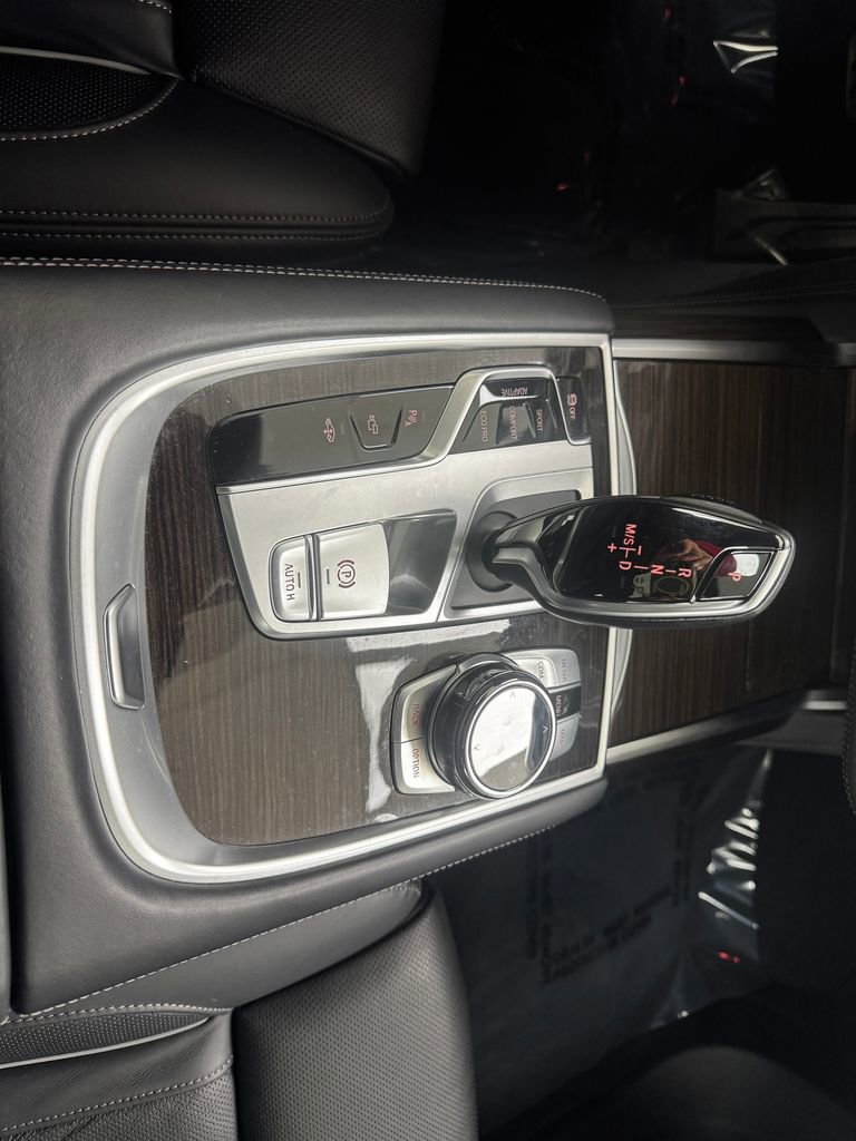 Used 2019 BMW 750i xDrive w/ Executive Package image 22