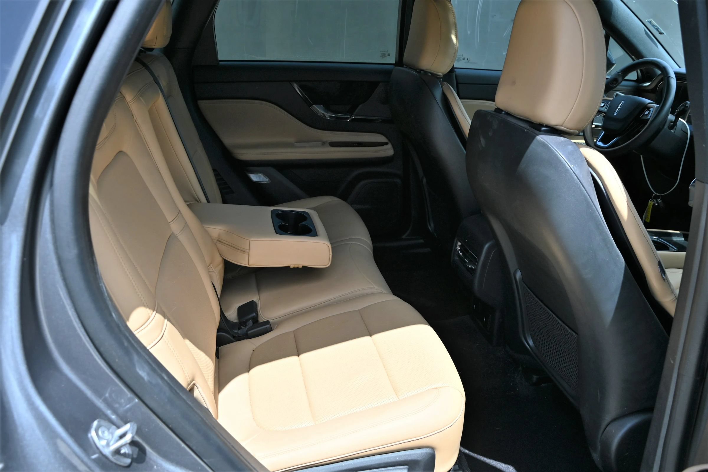 Used 2023 Lincoln Corsair Reserve w/ Equipment Group 201A FWD image 19