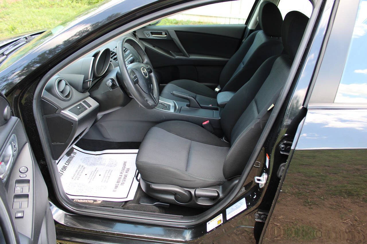 Used 2010 MAZDA MAZDA3 i Touring FWD image 16