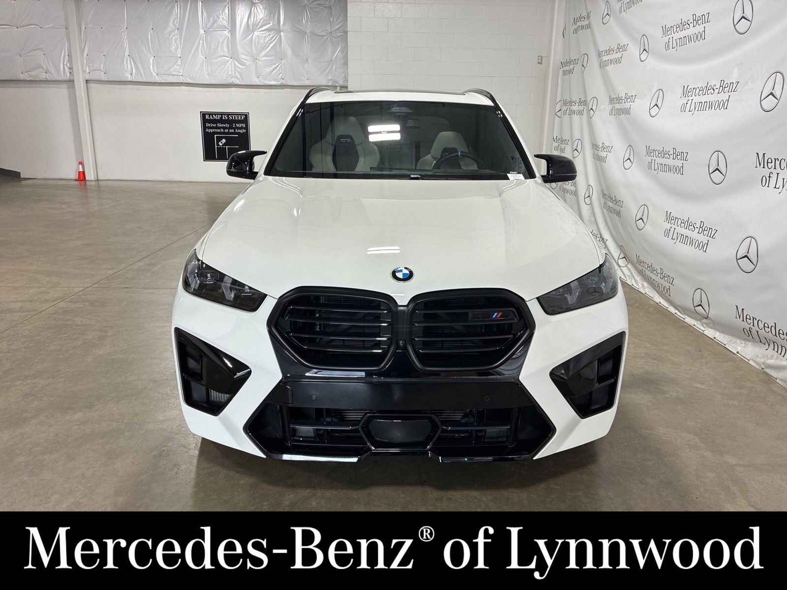 Used 2024 BMW X5 M Competition w/ Executive Package image 2