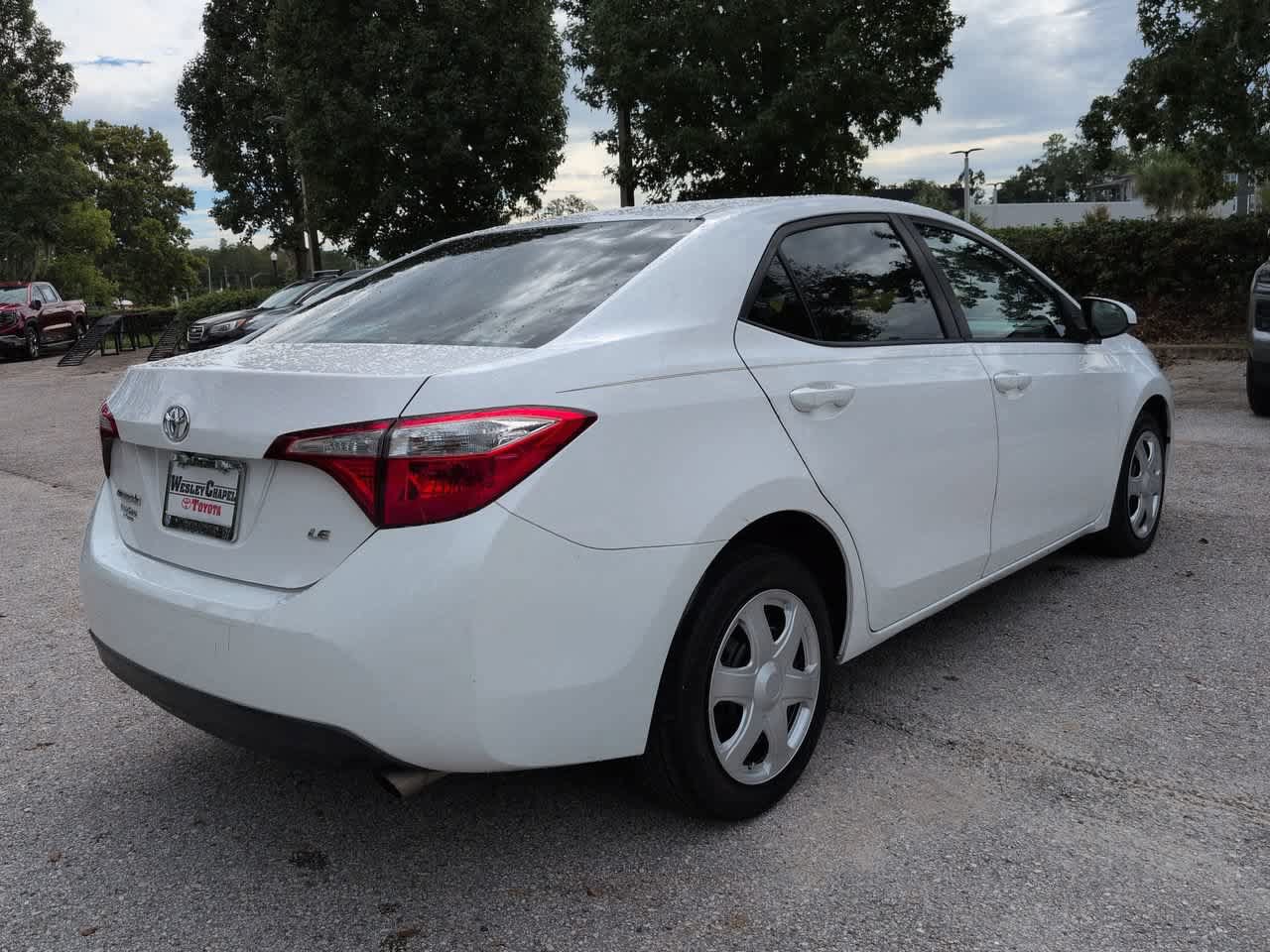 Used 2015 Toyota Corolla LE FWD image 6