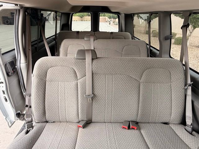 Used 2025 Chevrolet Express 3500 LT w/ LT Preferred Equipment Group RWD image 16