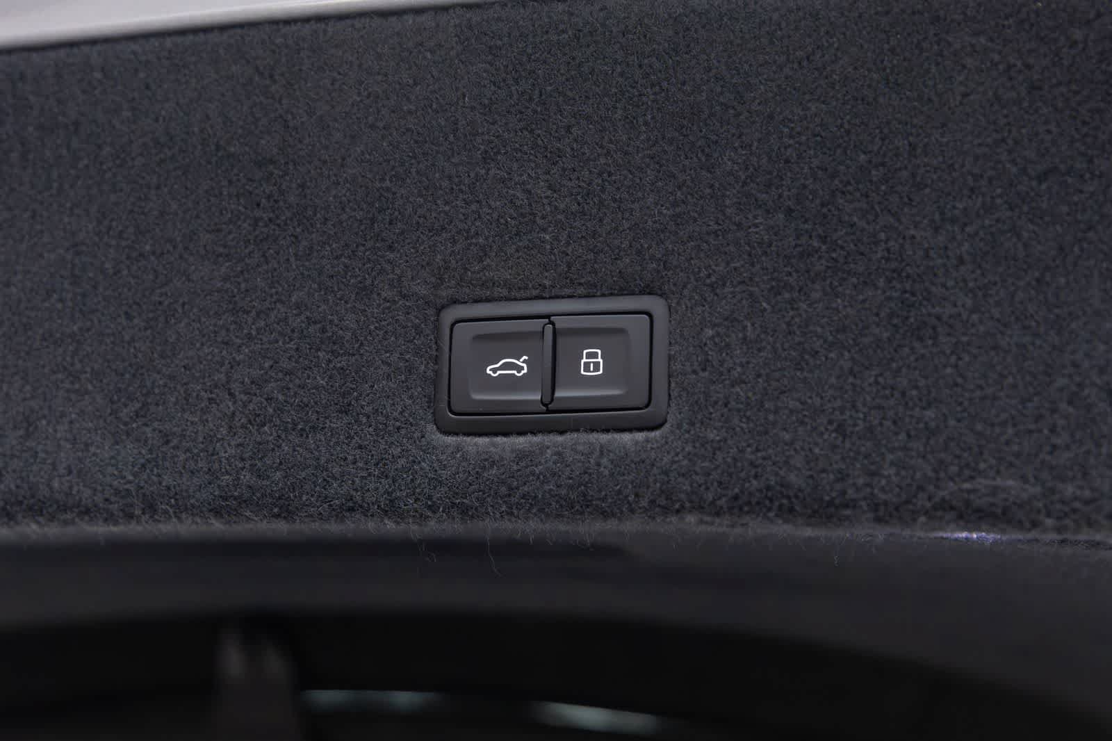 Used 2024 Lamborghini Urus S AWD/4WD image 43