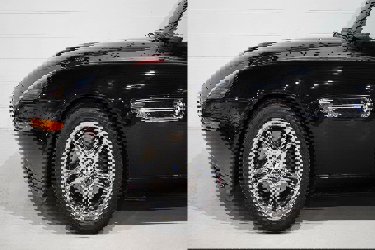 Used 2001 BMW Z8 image 36