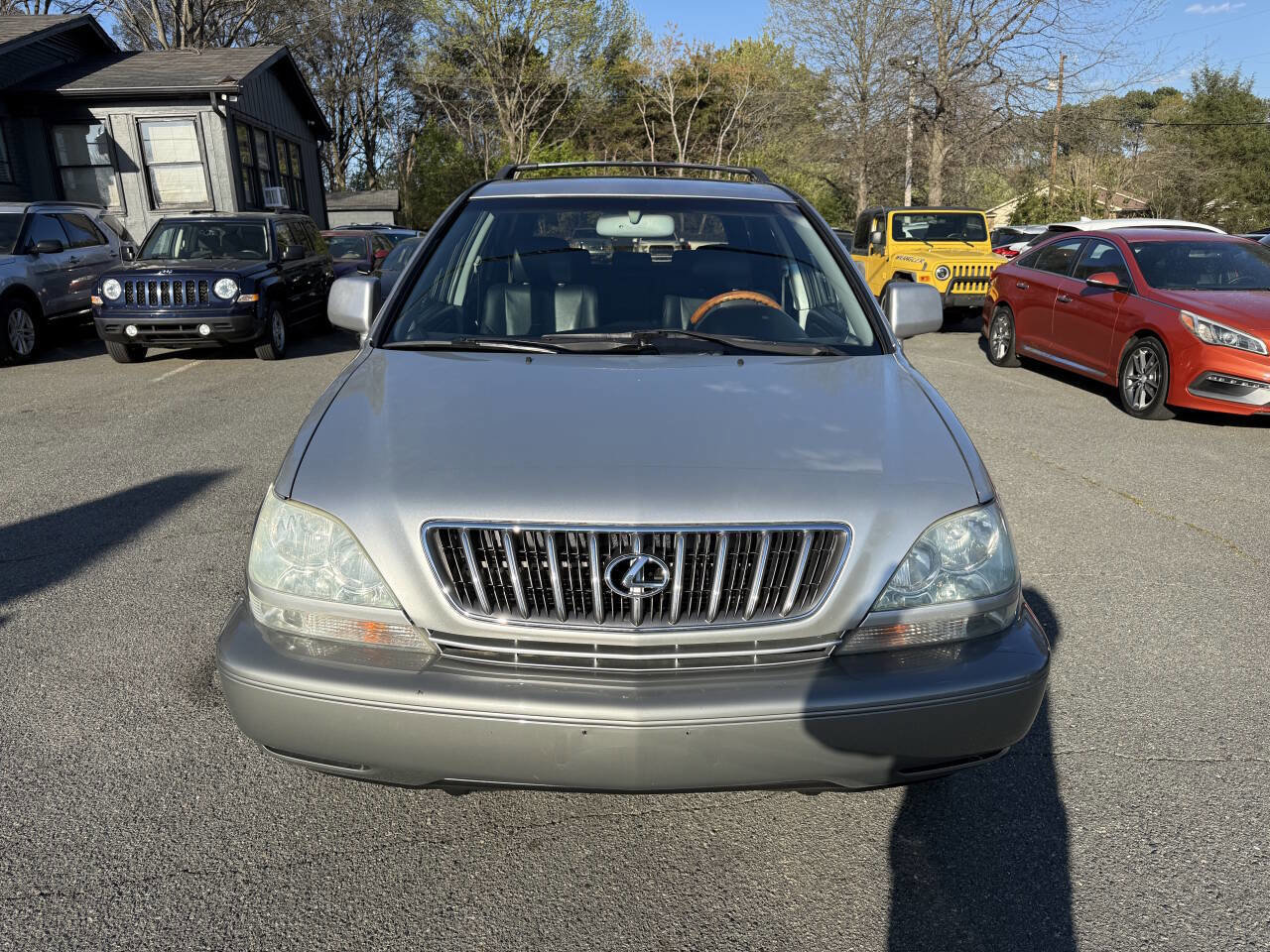Used 2001 Lexus RX 300 Base 2WD 4dr SUV image 3