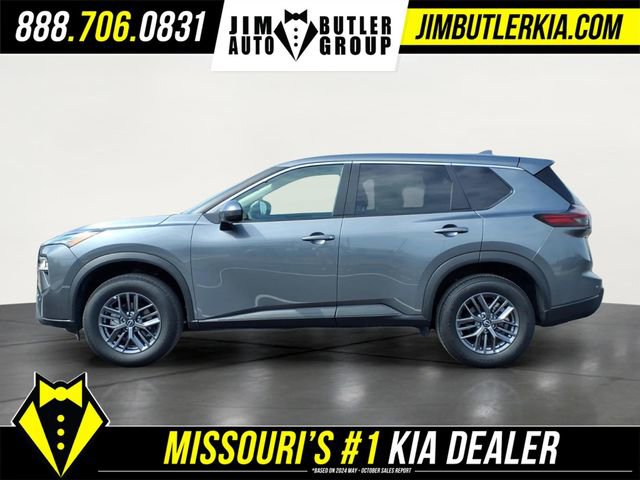Used 2026 Nissan Rogue SV image 4