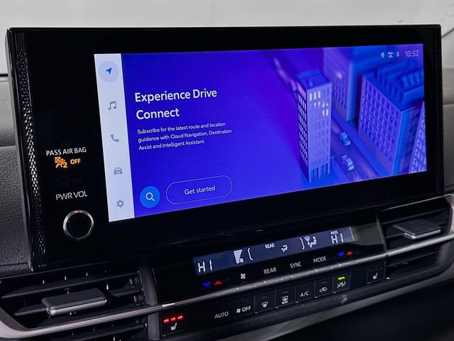 Used 2025 Toyota Sienna XLE image 16