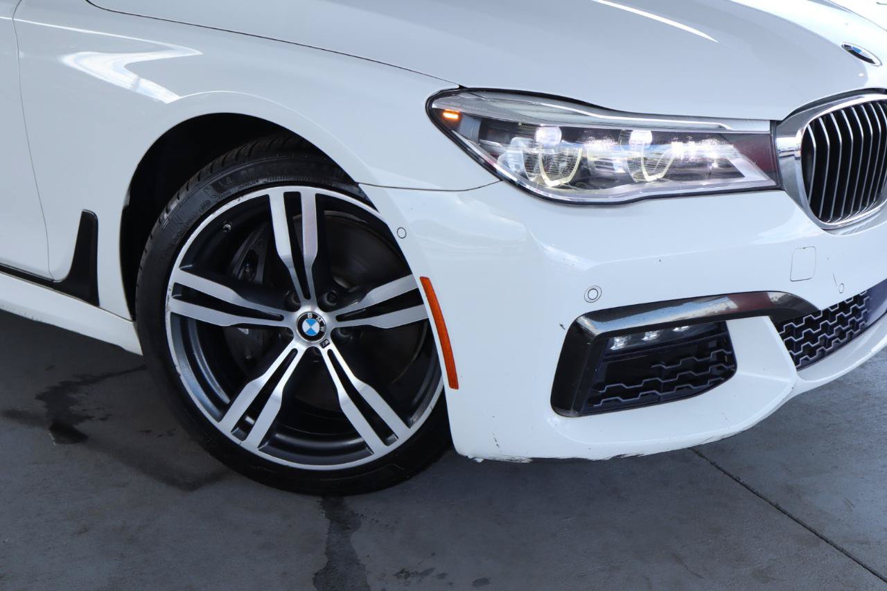 Used 2016 BMW 750i RWD image 4