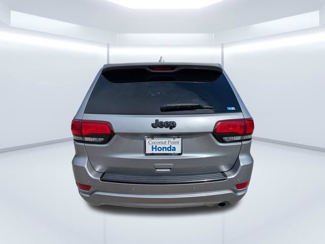 Used 2018 Jeep Grand Cherokee Altitude RWD image 5