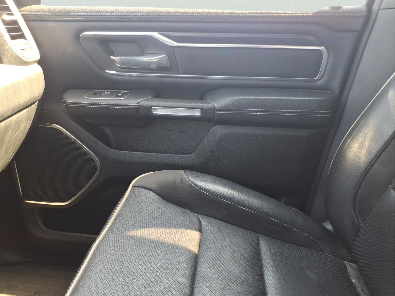 Used 2023 RAM 1500 Laramie AWD/4WD image 28