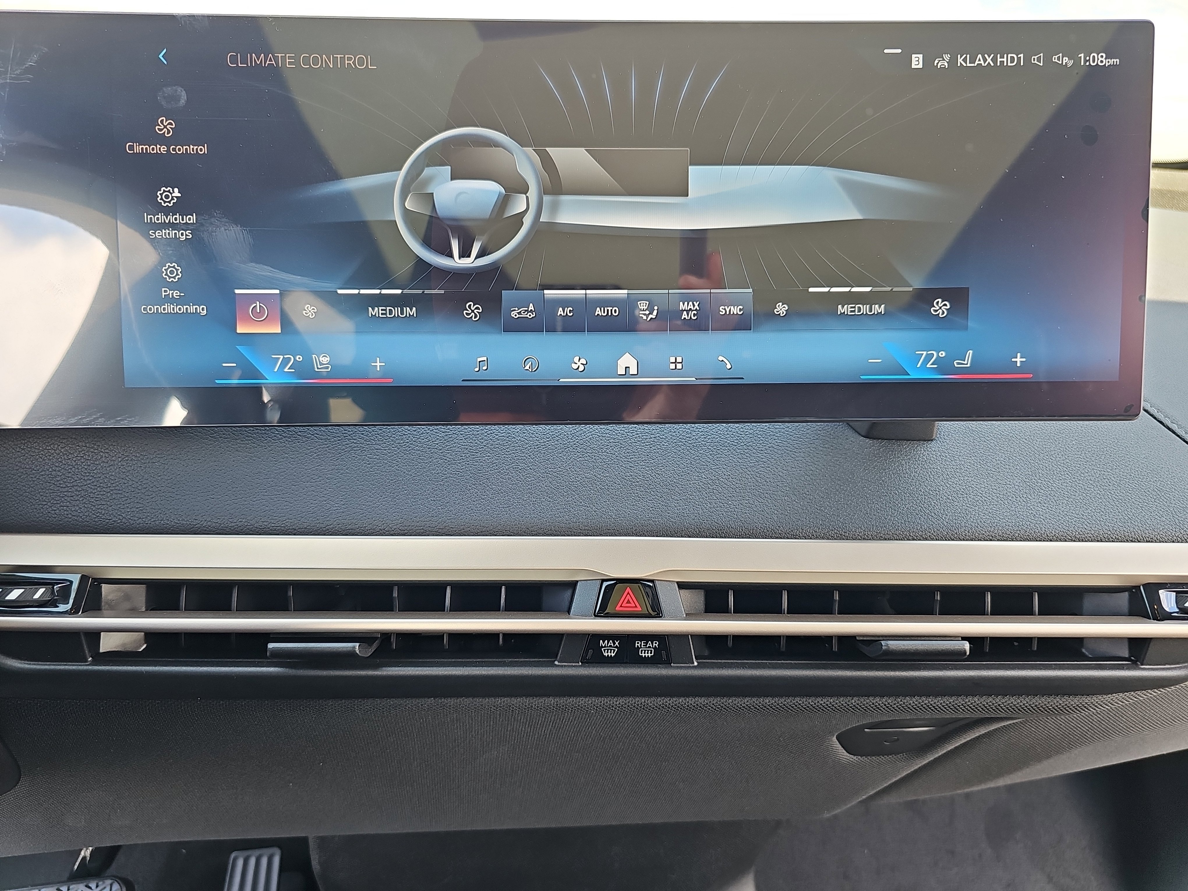 New 2026 BMW iX xDrive60 w/ Premium Package image 24