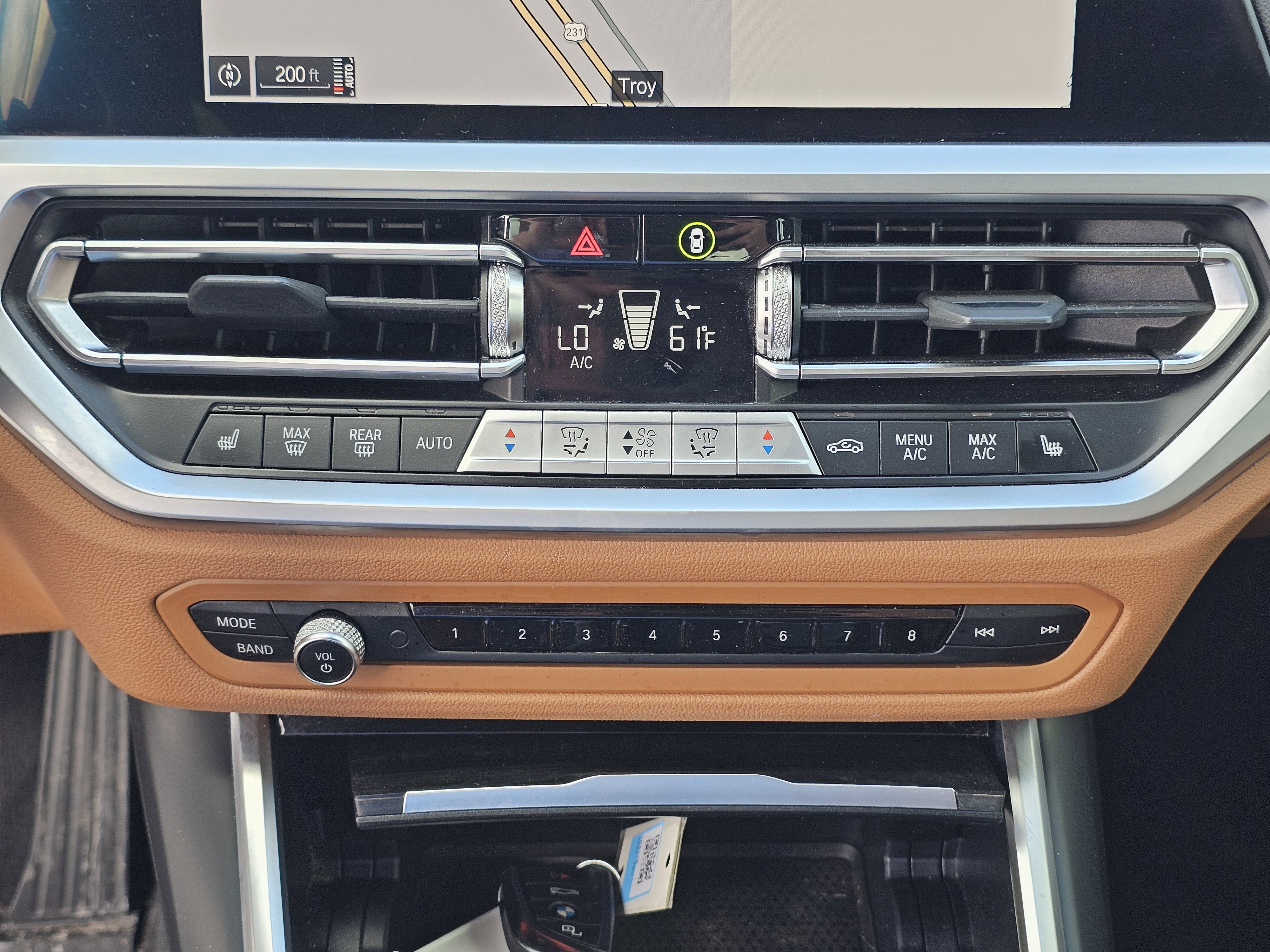 Used 2022 BMW 330i xDrive Sedan w/ Driving Assistance Package image 28