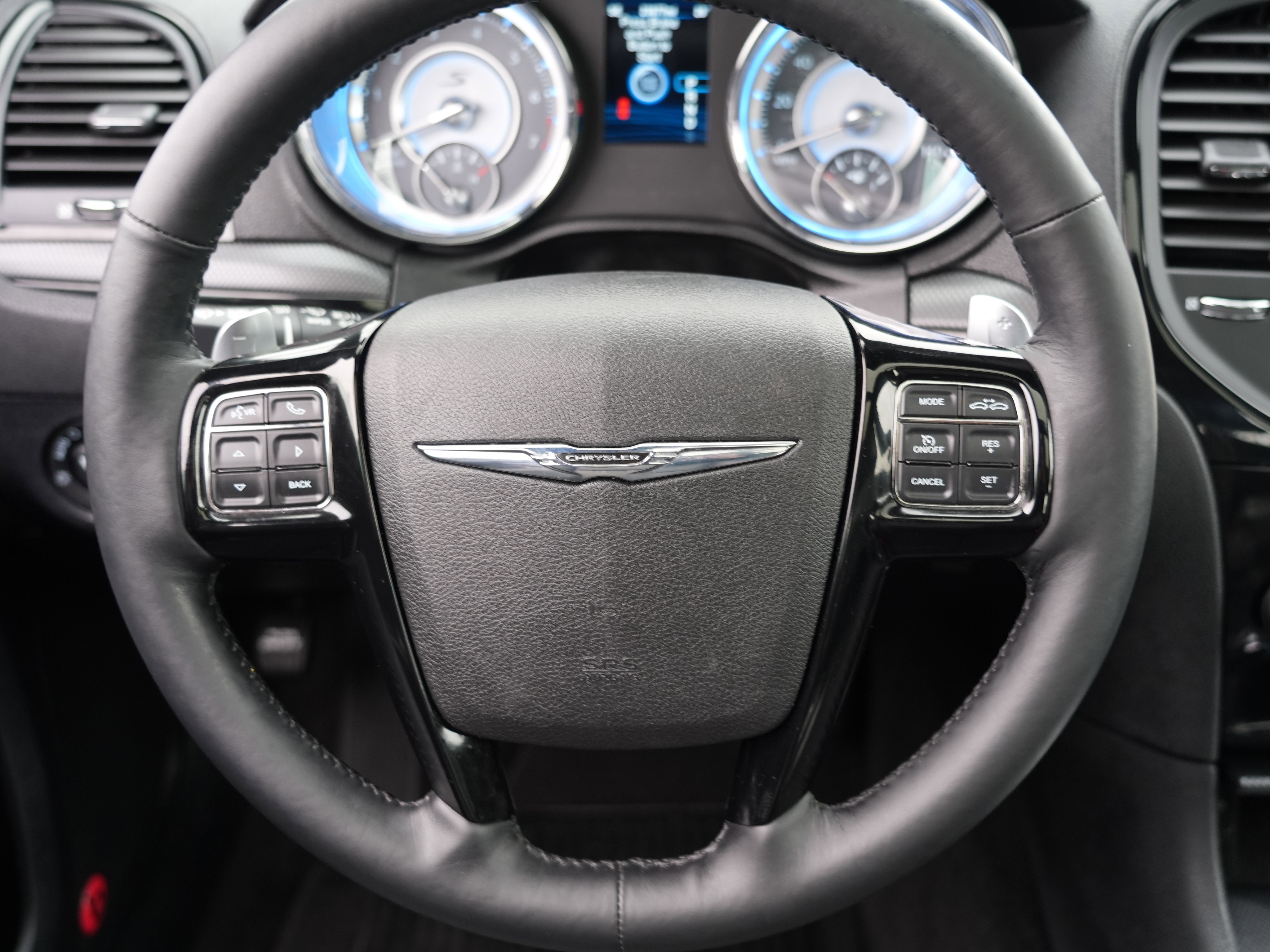 Used 2013 Chrysler 300 S w/ Luxury Group image 24