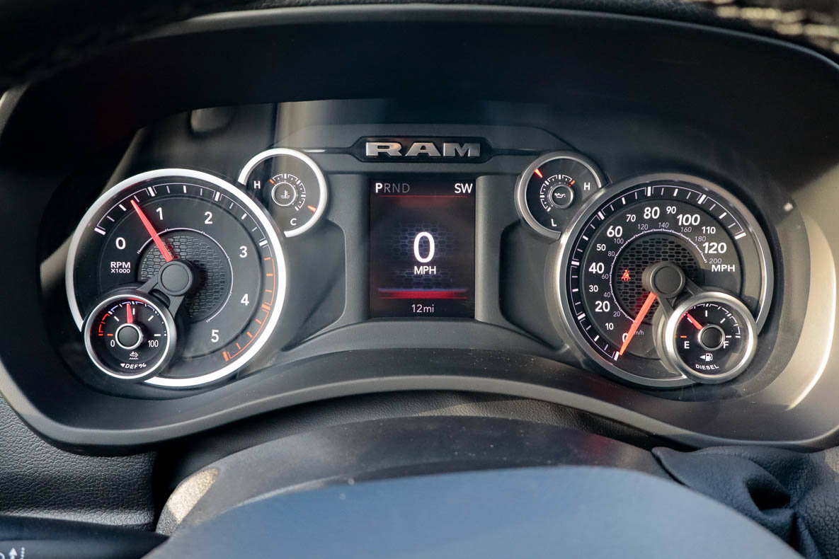 New 2027 RAM 3500 Big Horn AWD/4WD image 34