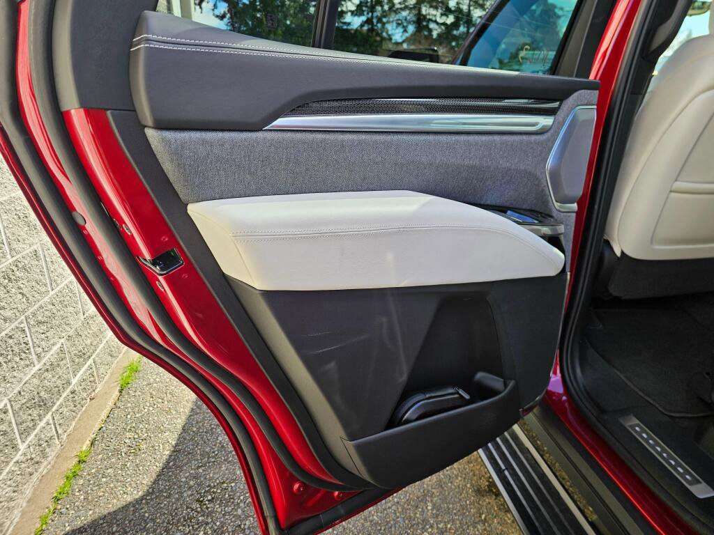 Certified 2025 Cadillac Escalade V image 19