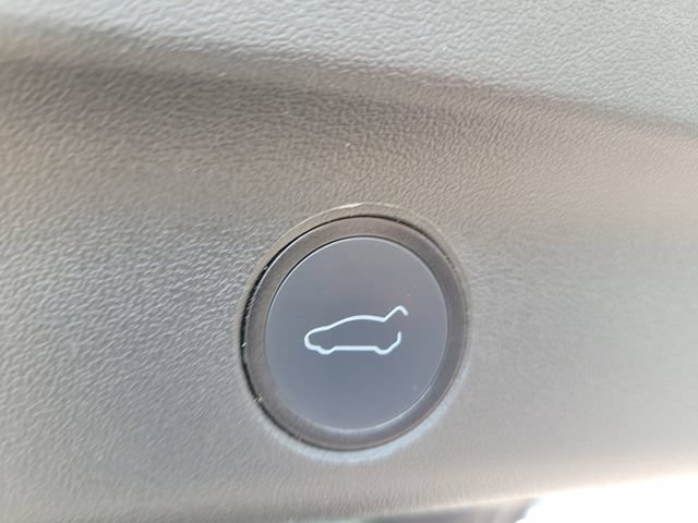 Used 2021 Tesla Model Y Performance AWD/4WD image 10