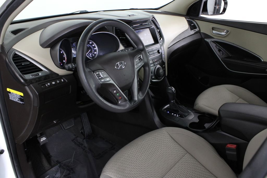 Used 2017 Hyundai Santa Fe Sport image 16