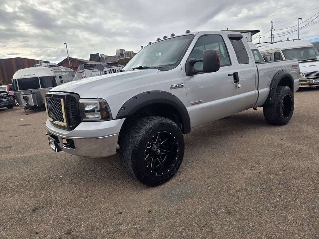 Used 2007 Ford F250 XLT AWD/4WD image 3