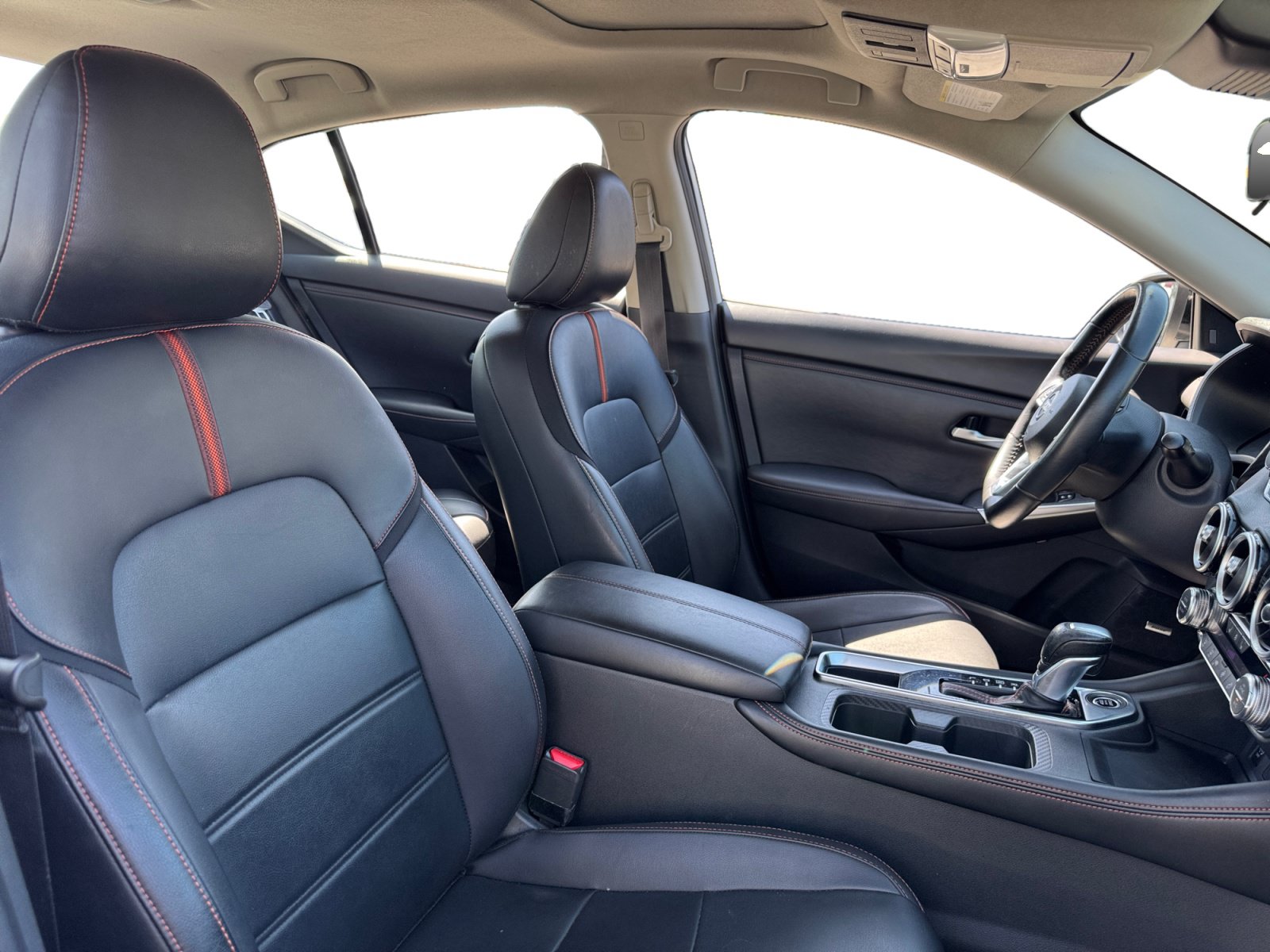 Used 2024 Nissan Sentra SR w/ SR Premium Package FWD image 15