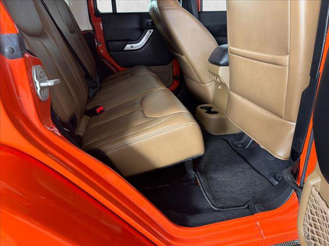 Used 2015 Jeep Wrangler Unlimited Sahara AWD/4WD image 16