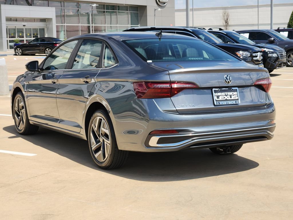 Used 2022 Volkswagen Jetta SEL image 5