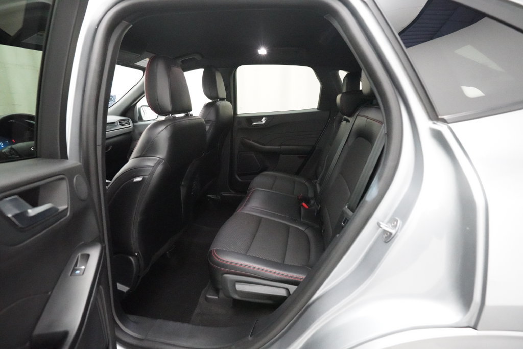 Used 2024 Ford Escape ST-Line Select AWD/4WD image 16