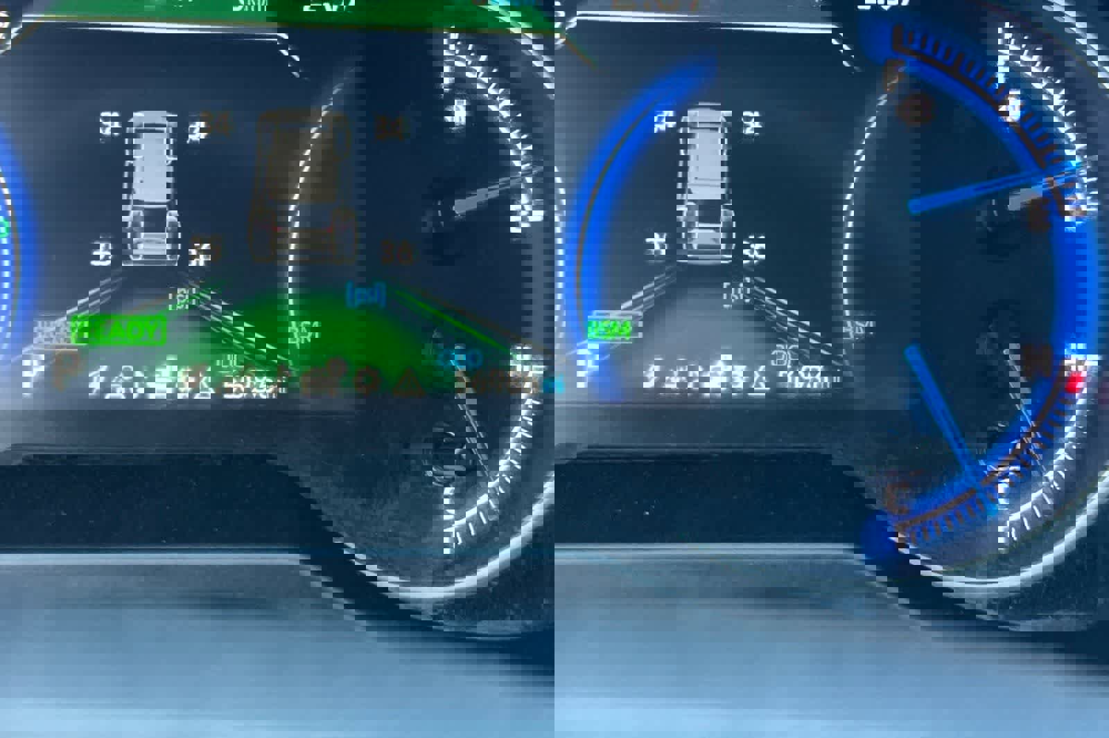 Used 2023 Toyota RAV4 AWD Hybrid image 25