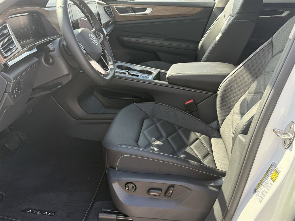 New 2026 Volkswagen Atlas SE image 12