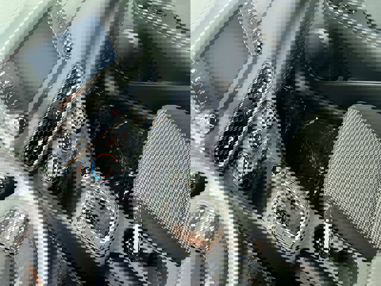 Used 2020 Hyundai Kona SE image 23