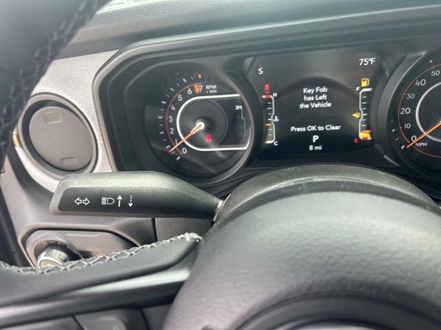 New 2025 Jeep Gladiator Sport image 18