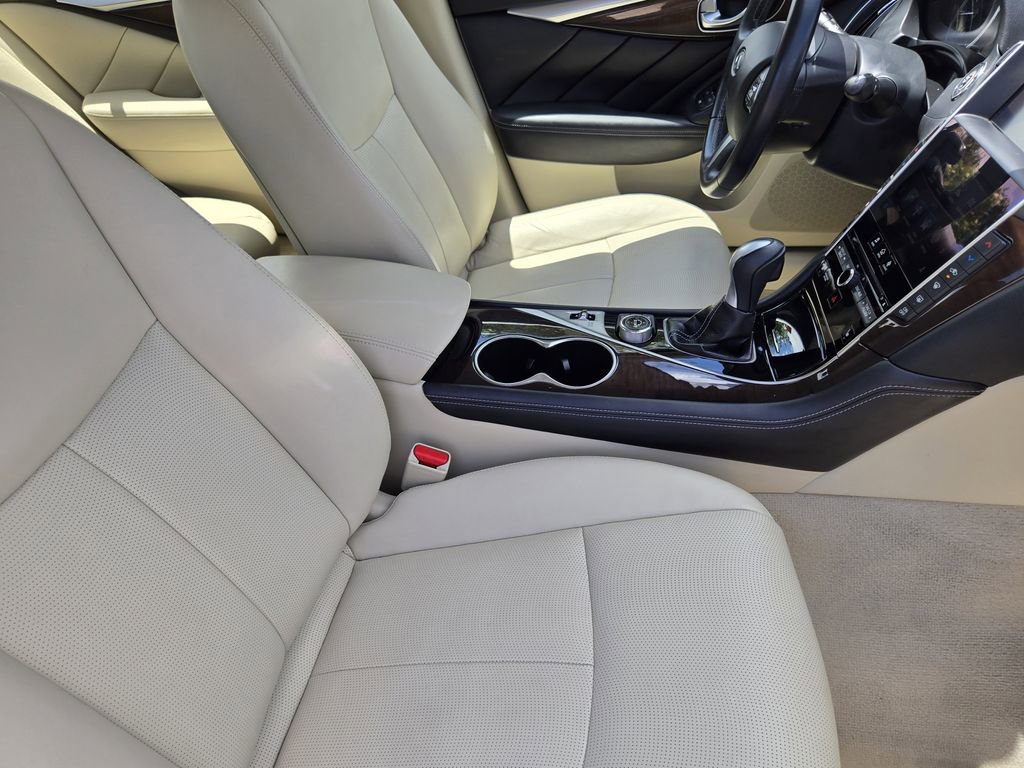 Used 2015 INFINITI Q50 Premium w/ Deluxe Touring Package RWD image 19