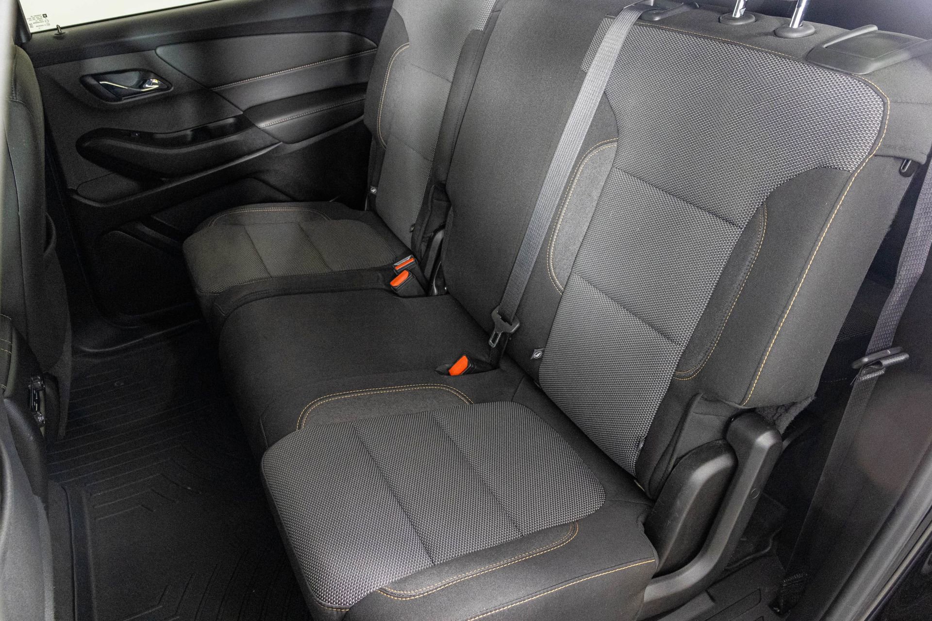 Used 2019 Chevrolet Traverse LS image 35