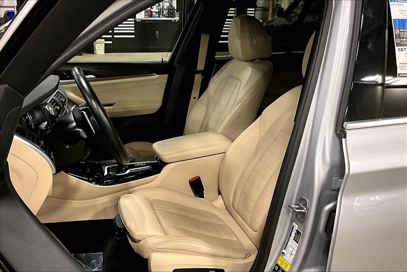 Used 2019 BMW X3 xDrive30i w/ Premium Package image 11