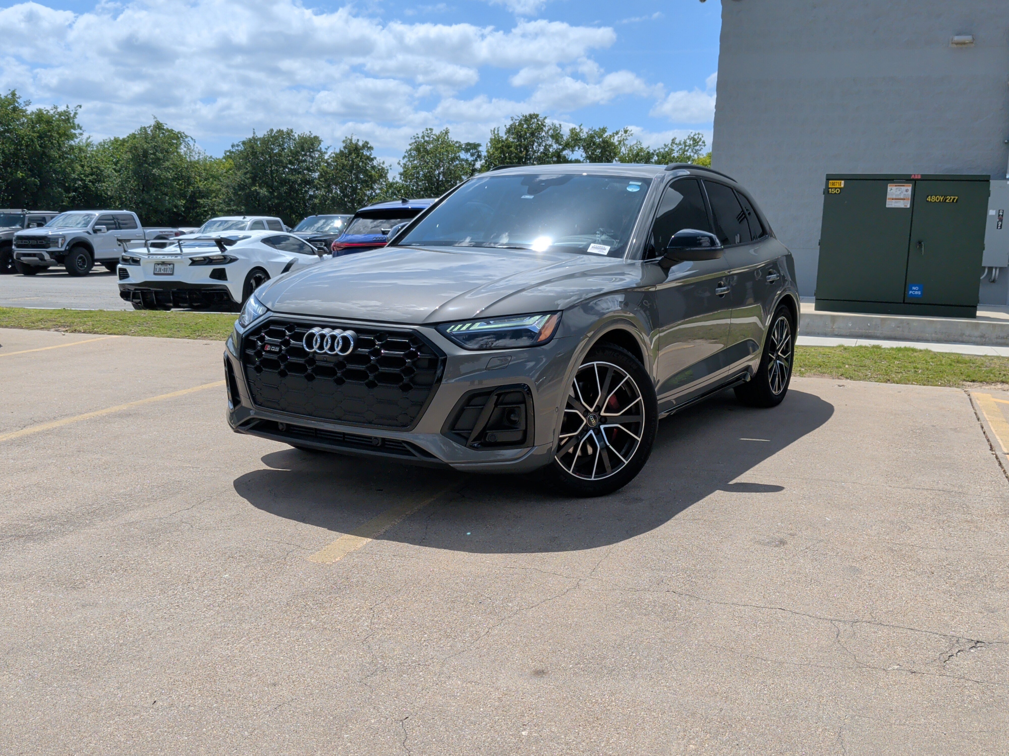 Used 2023 Audi SQ5 Prestige w/ Prestige Package AWD/4WD image 5