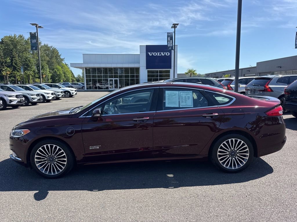 Used 2018 Ford Fusion Energi Titanium FWD image 2