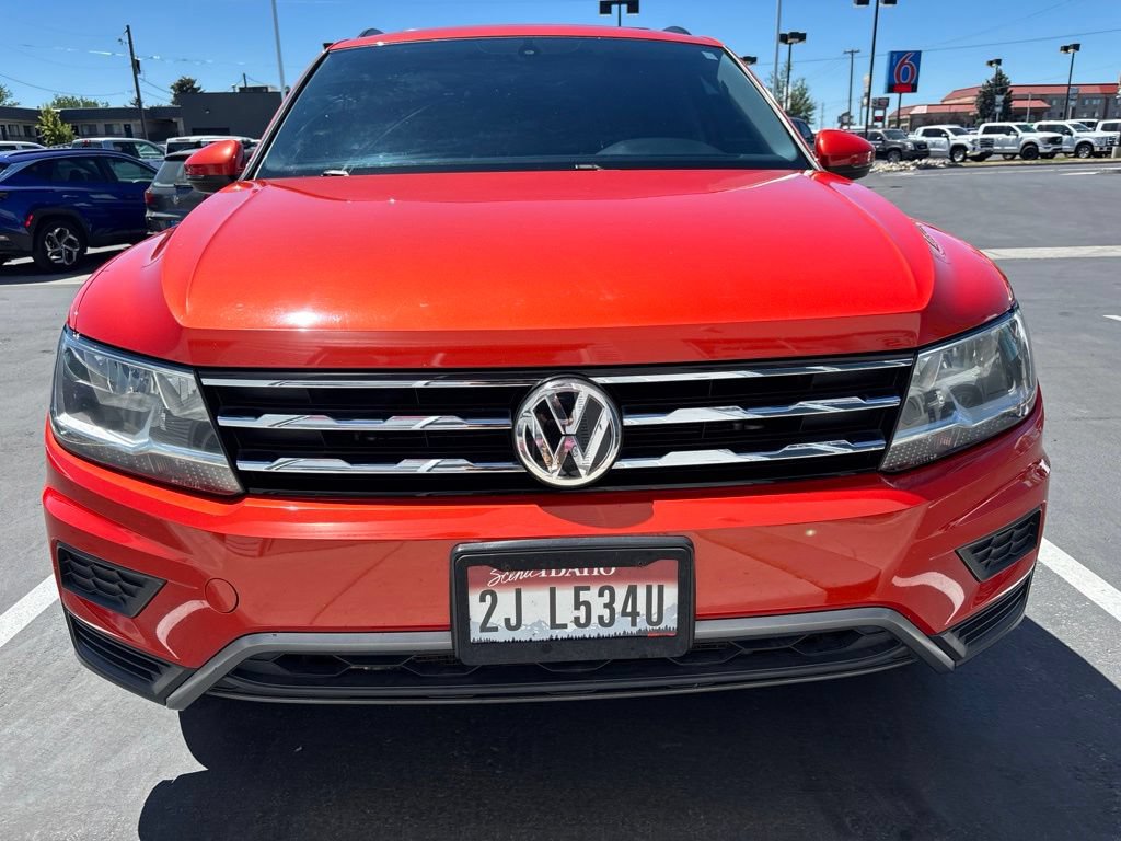 Used 2018 Volkswagen Tiguan SE w/ Panoramic Sunroof Package