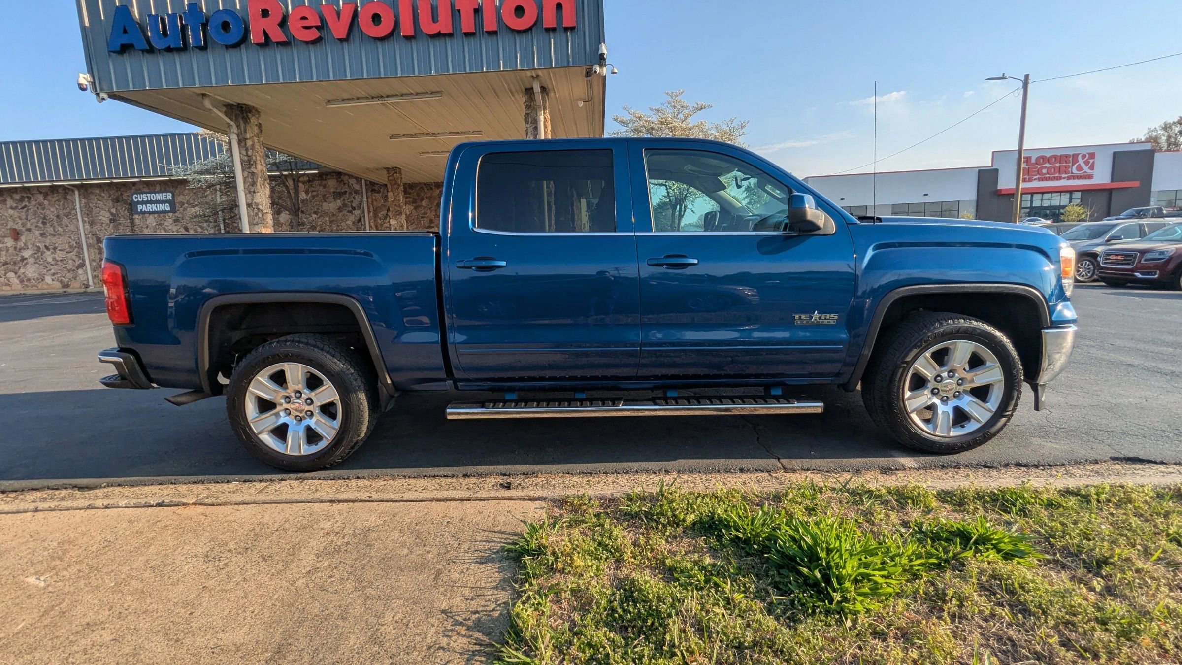 Used 2015 GMC Sierra 1500 SLE w/ Texas SLE Value Package image 8