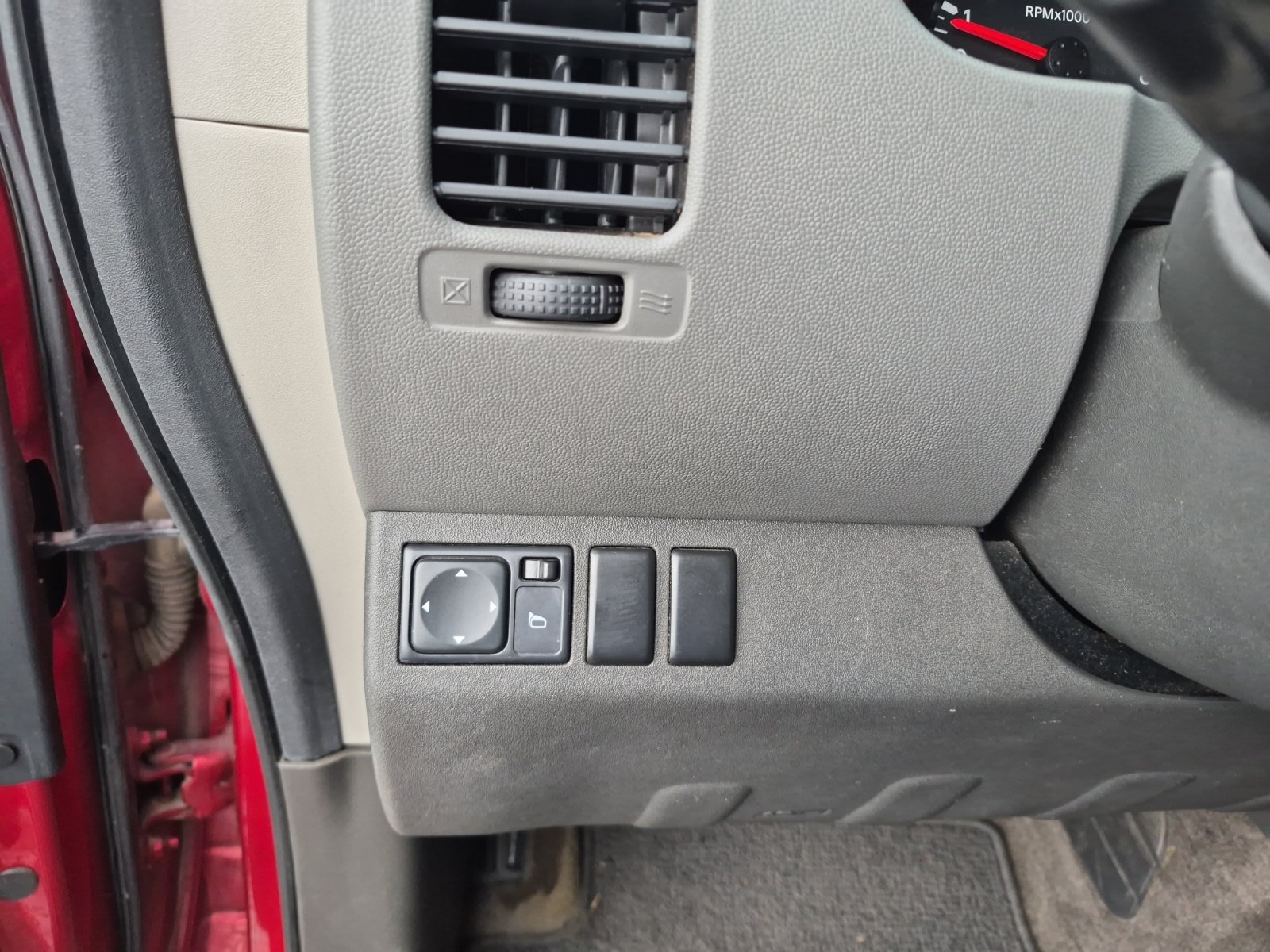 Used 2012 Nissan Xterra S w/ Value Package RWD image 21