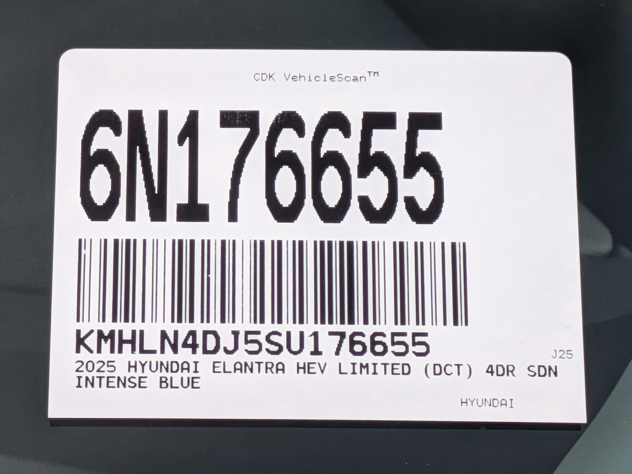 New 2025 Hyundai Elantra Limited image 26